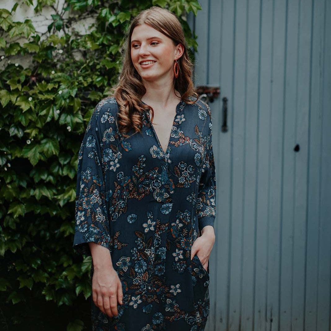 FCF25_Zoe_shirt_dress_full-bust_petrel_floral1
