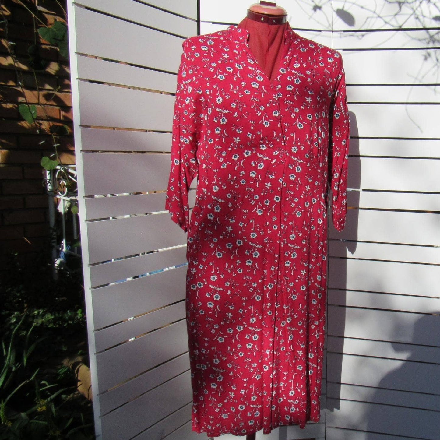 FCF25_Zoe_shirt_dress_full-bust_red_floral_front